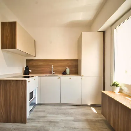 Apartment Plage A 200 Metres. Vue Mer Et Esterel ! Renove Saint-Raphael (Var)